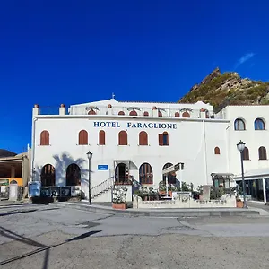 ** Hotel Faraglione Italien