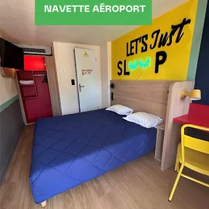 Premiere Classe Aeroport Marseille Hotel Vitrolles (Bouches-du-Rhone)